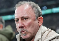 Sergen Yalçın, maç sonu ateş püskürdü. "Kafasını çeviriyor, normal değil, komedi"