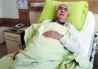 Türkücü Nuri Sesigüzel Gıda Zehirlenmesinden Hastanelik Oldu