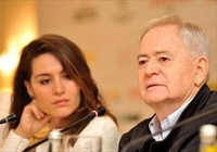 Cem Özer: 'Darağacında Üç Fidan'ı Çekmek İstiyorum