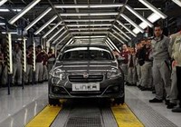 Tofaş Vardiyayı 2'Ye Düşürdü, 1000 İşçi Çıkarılıyor