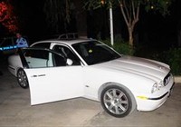 Jaguarlı Ehliyetsiz Sürücü Çıkmaz Sokakta Yakalandı