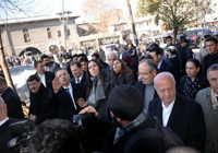 Ak Partili Çiğdem Karaaslan, Sur'da onarımları inceledi