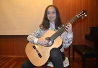 13 yaşındaki gitar virtüözü Aylin, Romanya'da birinci oldu