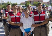 AK Parti davayı 37 milletvekiliyle takip ediyor 