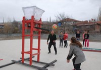 Öğretmen kara tahtalardan öyle şeyler yaptı ki