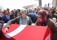 Sakarya şehidini dualarla son yolculuğuna uğurladı 