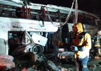 Yolcu otobüsleri devrildi: 3 ölü, 55 yaralı