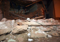 Mutfak tüpü patladı: Yaşlı kadın göçük altında kaldı 