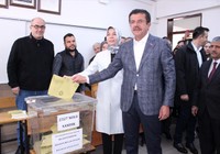 Zeybekci: "İzmir kazansın diye yola çıktık"