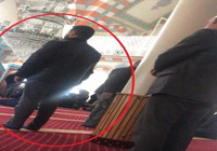 Asayiş müdürünün önünde saf tutunca çıkışta yakalandı 