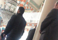 Cezaevi firarisini, arkasında saf tutan polis müdürü tanıdı