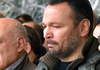 Ali Sunal gözyaşlarını tutamadı