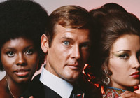 Roger Moore hayatını kaybetti!