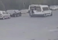 Öğrenci servisi yayayı feci şekilde ezdi 
