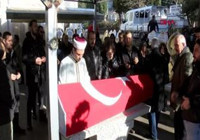 Ayşen Gruda'nın cenazesi camiye getirildi