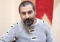 Depremleri önceden bilip sosyal medyadan paylaşıyor!