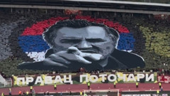 Derbi maçta tepki çeken görüntü. 8 bin insanı öldürmüştü, fotoğrafını açtılar