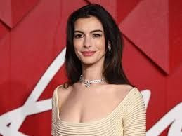 Dünyanın en güzel kadını Müslüman mı oluyor? "İnşallah" diyerek cevap verdi - Fotoğraf: 6