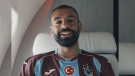 Trabzon'da Salah coşkusu! Kombine ve forma satış noktalarında yoğunluk