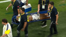 Fenerbahçe'de moralleri alt üst eden gelişme! Yıldız isim saha kenarına böyle getirildi