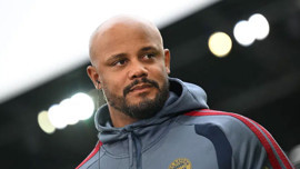 Bayern Münih Teknik Direktörü Vincent Kompany idmanda bayıldı
