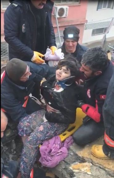 Eylül'e annesi ve babası siper olmuş: 'Yastık veya halı sandık meğerse annesiymiş" - Resim : 3