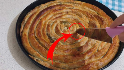 Tepsiden Taşacak Kadar Kabarıyor: Boşnak Şeflerin Çıtır Çıtır Sönmeyen Börek Sırrı Açıklandı!