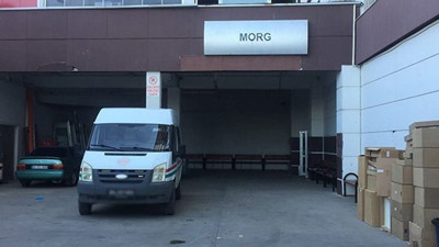 Evinde oğlu tarafından ölü bulundu