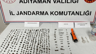 Adıyaman'da 306 sikke ve tarihi obje yakalandı