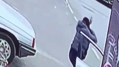 Karaman'da sokak ortasındaki silahlı çatışmada 1 kişi yaralandı