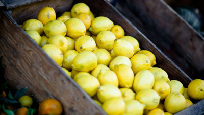 Limonun suyunu çok daha kolay çıkarmanın püf noktası: Sıkmadan önce bunu yapın