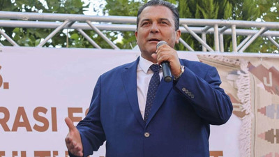 CHP'li bir belediyeye daha operasyon: Başkan ve eşi gözaltına alındı