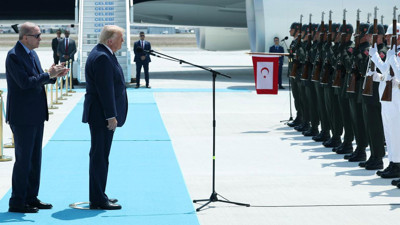 ABD Başkanı Trump askerleri Türkçe selamladı