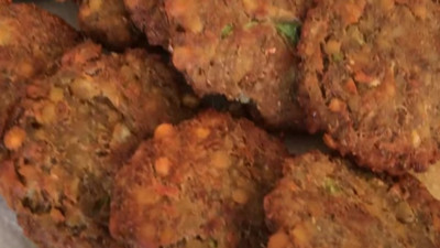 Köfte kıvamında mercimek mücveri tarifi: Dışı çıtır, içi yumuşacık oluyor