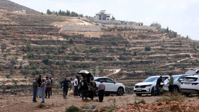 Batı Şeria’da 13 Filistinlinin yaşadığı 3 ev 9 gündür kuşatma altında