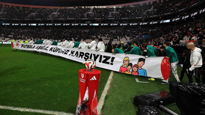 2027 yılında şampiyon olacak takımı açıkladı! İşte şampiyon takım ve gol kralı...