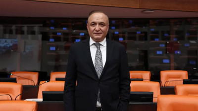 YENİ Partili vekile bıçaklı saldırı