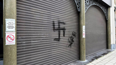Camiye alçak saldırı: Avrupa hükümeti acil devreye girdi