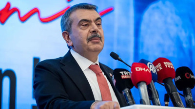 Bakan Tekin'den açıklama: Okullarda ara tatil yapılacak mı?