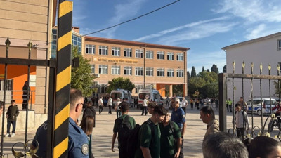 Manisa'da okula silahlı saldırı! Yaralı öğrenciler var