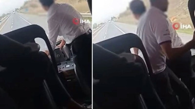 Yolcuların canını hiçe saydılar! Seyir halindeki otobüste pes dedirten şoför değişimi