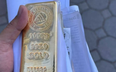 Fiyatlar düşünce evini satıp, 1 kilo altın aldı! İddiası olay oldu: "1-2 yıla 4 ev alırım"