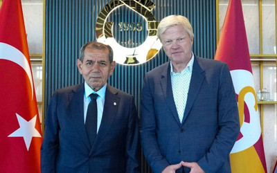 Oliver Kahn'dan Dursun Özbek'e ziyaret