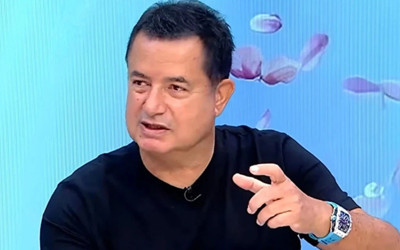 Acun Ilıcalı'nın siyah tişört tutkusu pes dedirtti! Eşi Çağla Altunkaya bile şikâyetçi