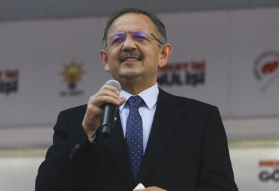 AK Partili Özhaseki: Ufak tefek zaafları görerek yeni parti kurma teşebbüsünde olanları anlamıyorum