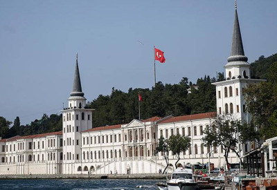 Bakan Ersoy'dan 'Kuleli Askeri Lisesi satıldı' iddialarına ilişkin açıklama