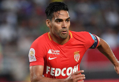 Falcao'dan olay paylaşım!