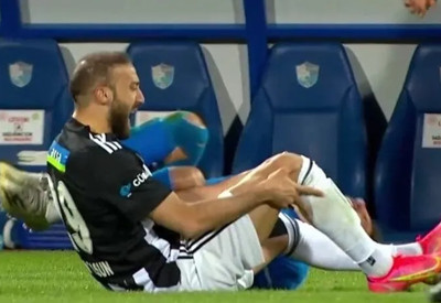 Beşiktaş'ta deprem; Yıldız futbolcu Cenk Tosun sezonu kapattı