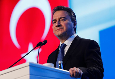 DEVA Partisi'nin iki kurucu ismi partiden istifa etti