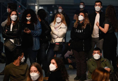 İngiltere 97 gün sonra açıldı! 5 Ocak'ta kapanmışlardı